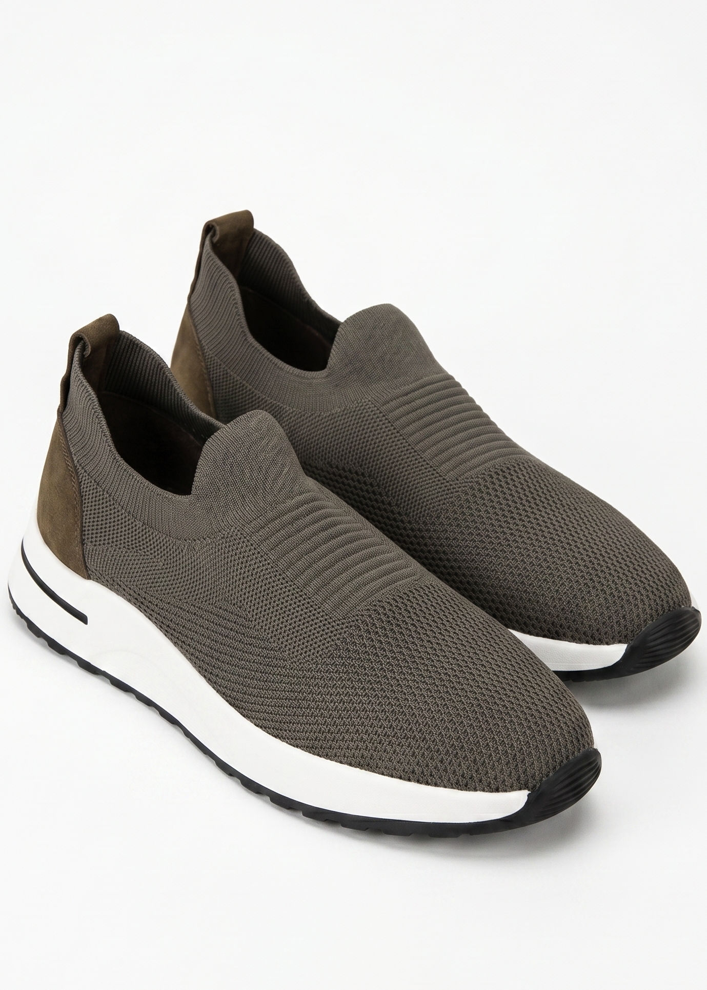 Elastic Collar and Nubuck Detail Knit Sneakers